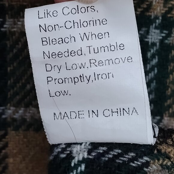 Dazy Plaid Green and Tan Shirt Size Large Long Sleeve Button Down - Picture 8 of 9